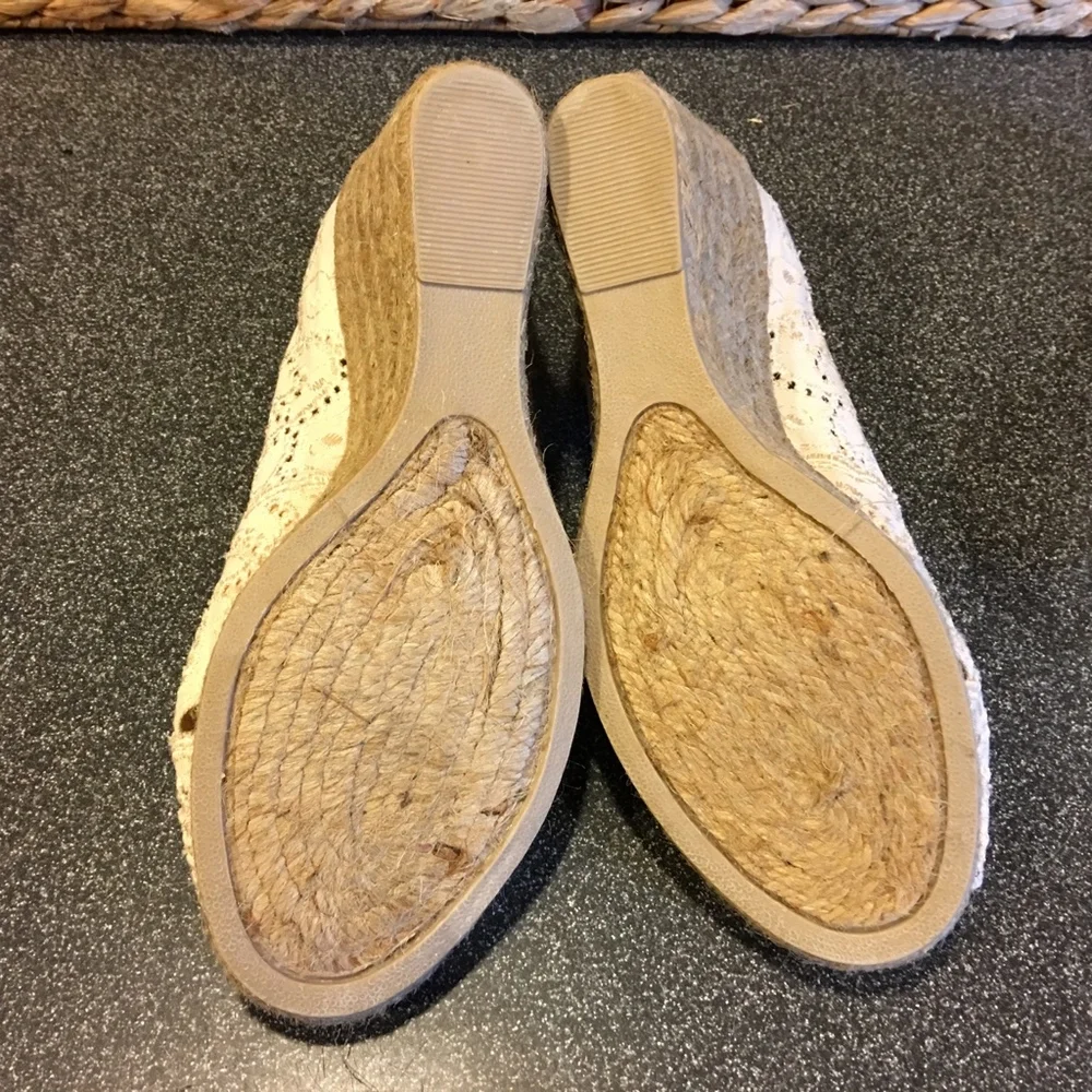 White Mountain | Beige Espadrille Wedges